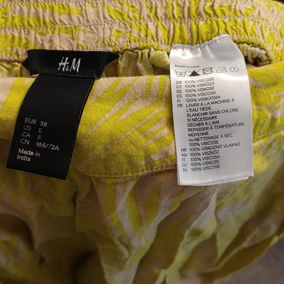 H&m flowy bohemian palm leaf shorts - Picture 6 of 6